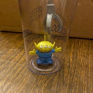 The claw alien Toy Story cup with slaw and lid from Walt Disney World. NWT.